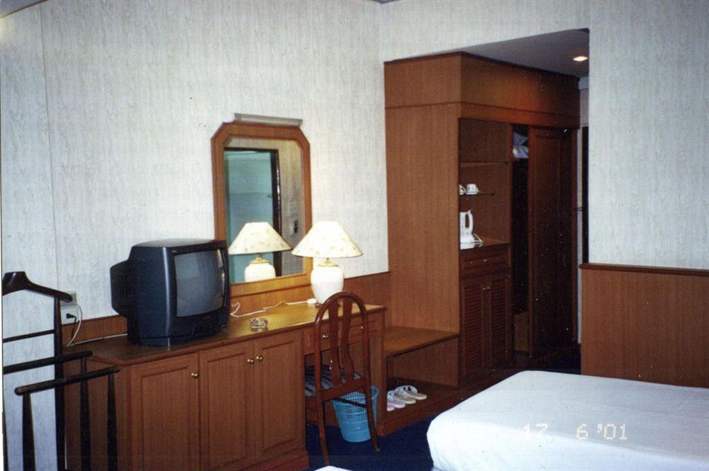 New Empire Hotel 曼谷 外观 照片